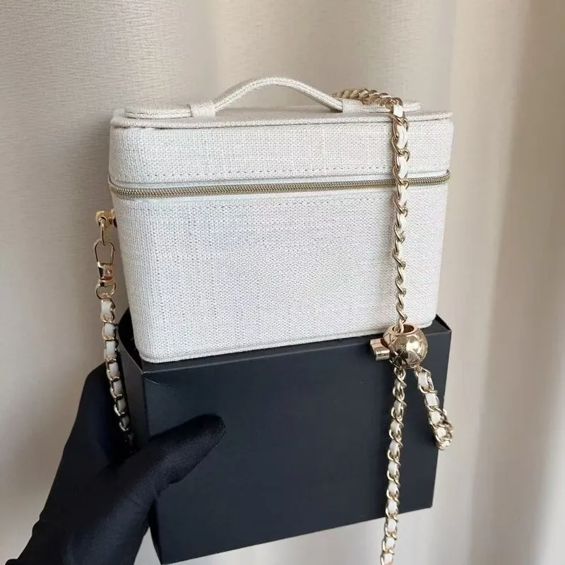 Luxury Bags Edit - 2025 크리스마스 한정판 메이크업 가방 고급