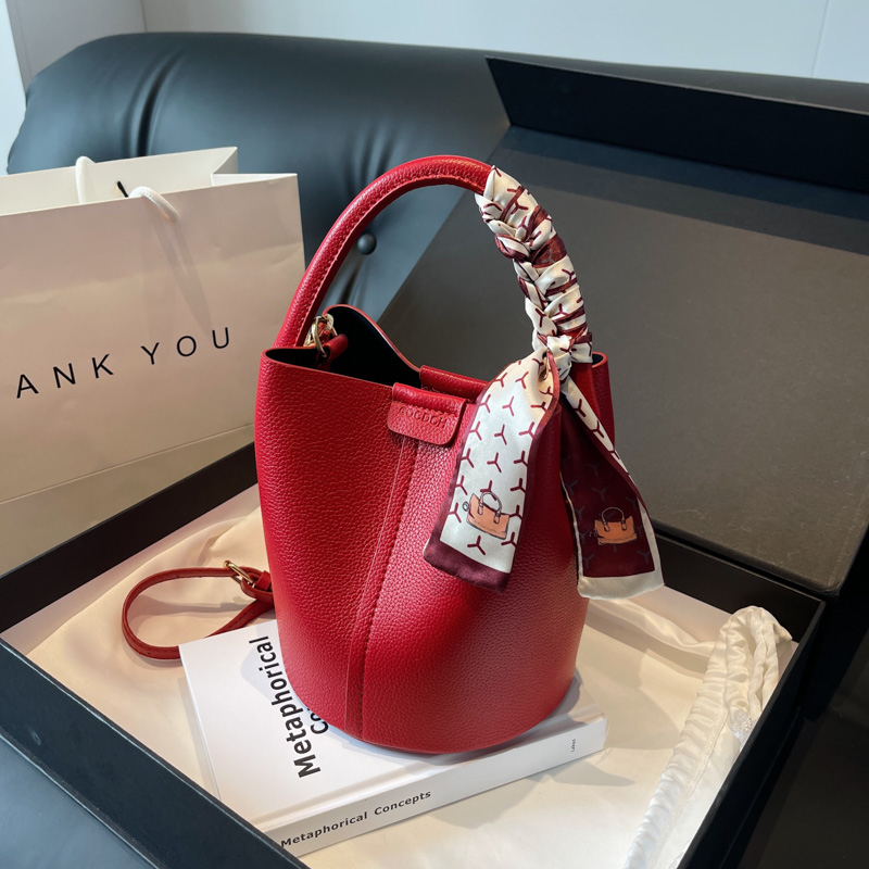 레드 PU 버킷 숄더백, 크로스바디 백, 블랙 럭셔리  - Luxury Bags In Sale 리뷰 및 가격
