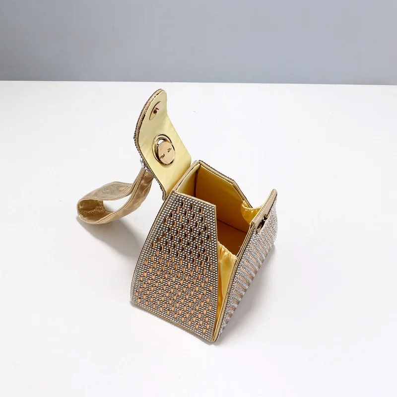 여성을위한 라인 석 럭셔리 이브닝 백 오리지널 브랜드  - Luxury Bags Pyramid 리뷰 및 가격