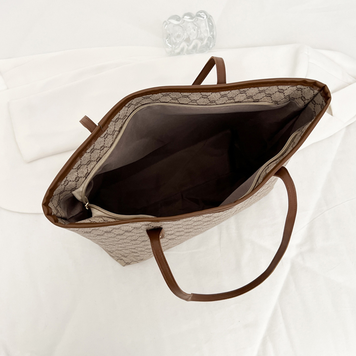 럭셔리 빈티지 여성 토트백 모노그램 프린트 리벳 PU  - Tote Bag Leather Monogram 리뷰 및 가격