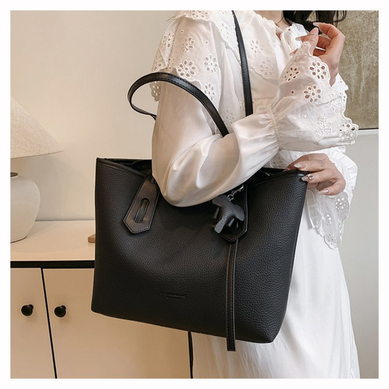 트렌디한 여성용 디자이너 기저귀 가방, 명품 가죽 토트 - Luxury Bags Must Have 리뷰 및 가격