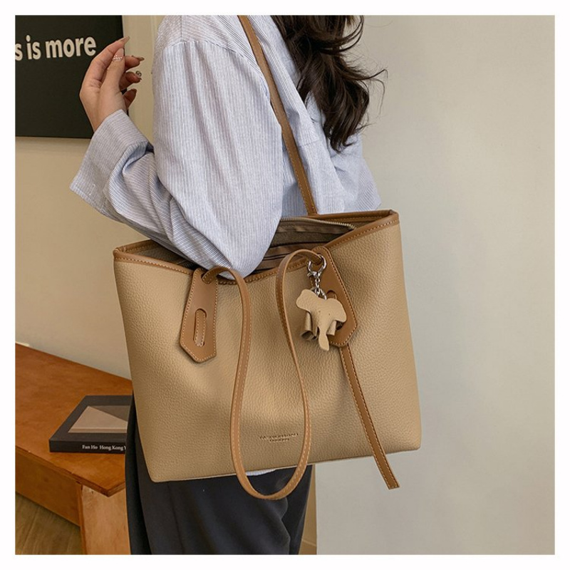 트렌디한 여성용 디자이너 기저귀 가방, 명품 가죽 토트 - Luxury Bags Must Have 리뷰 및 가격