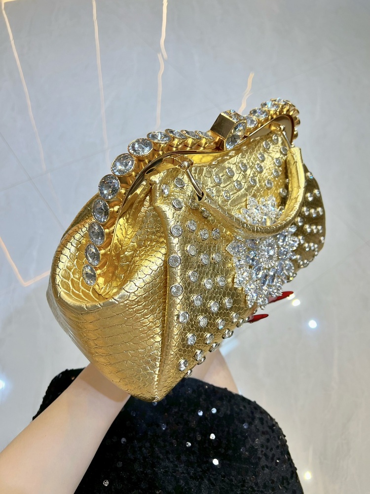 여성을위한 높은 수준의 질감 라인 석 악어 패턴 토트  - Luxury Bags Levels 리뷰 및 가격